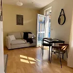 Charles 15, Moderne Et Cosy Au Coeur De *