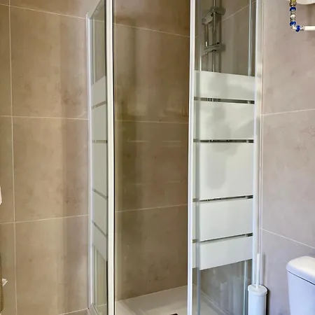 Appartement Charles 15, Moderne Et Cosy Au Coeur De